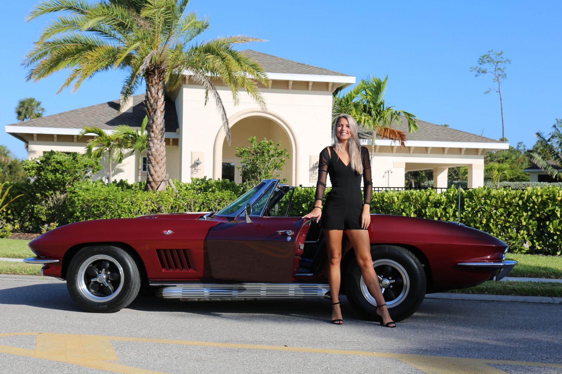 Used 1964 Chevrolet Corvette Stingray for sale Sold at Muscle Cars for Sale Inc. in Fort Myers FL 33912 3