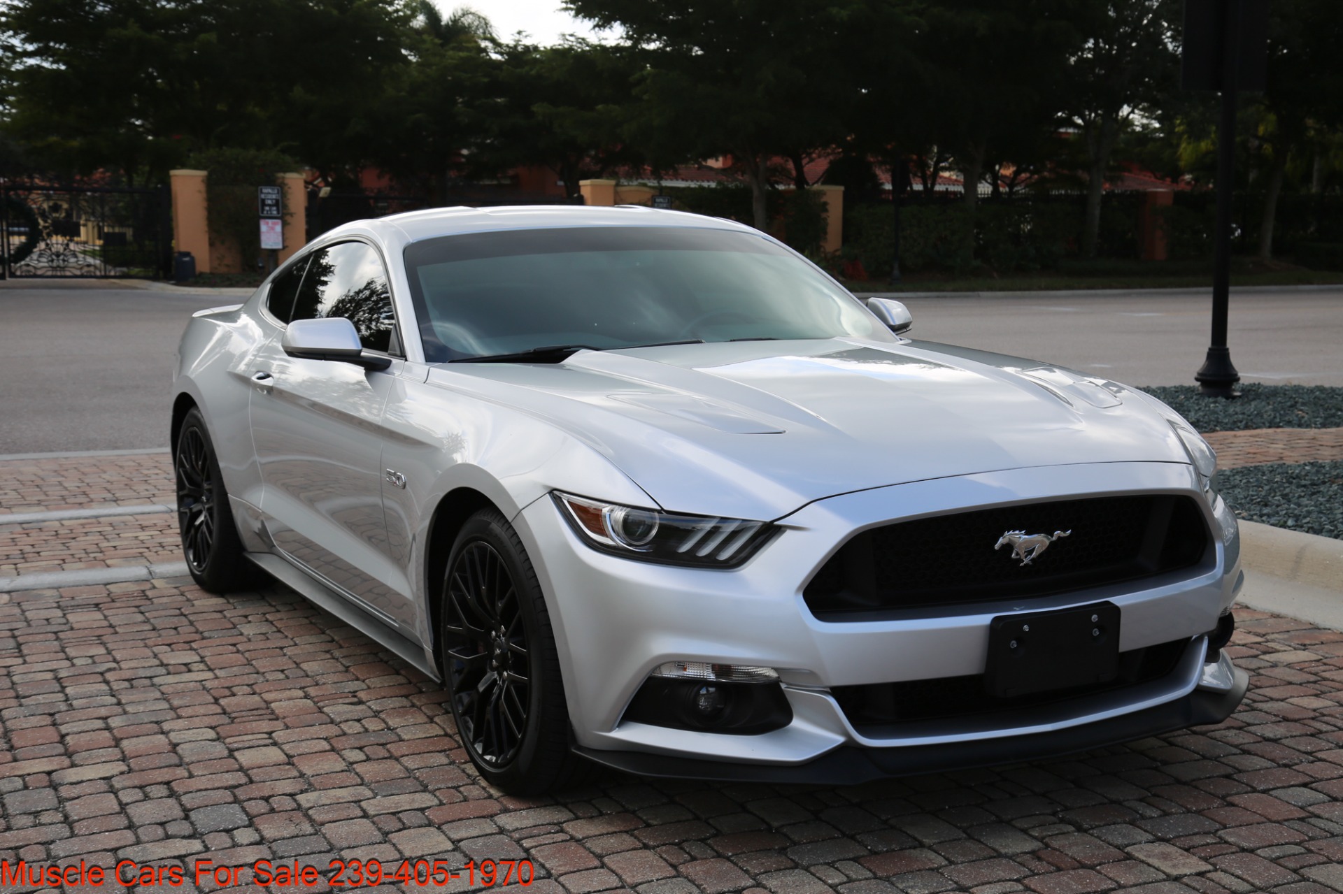 Used 2017 Ford Mustang GT Premium for sale Sold at Muscle Cars for Sale Inc. in Fort Myers FL 33912 4