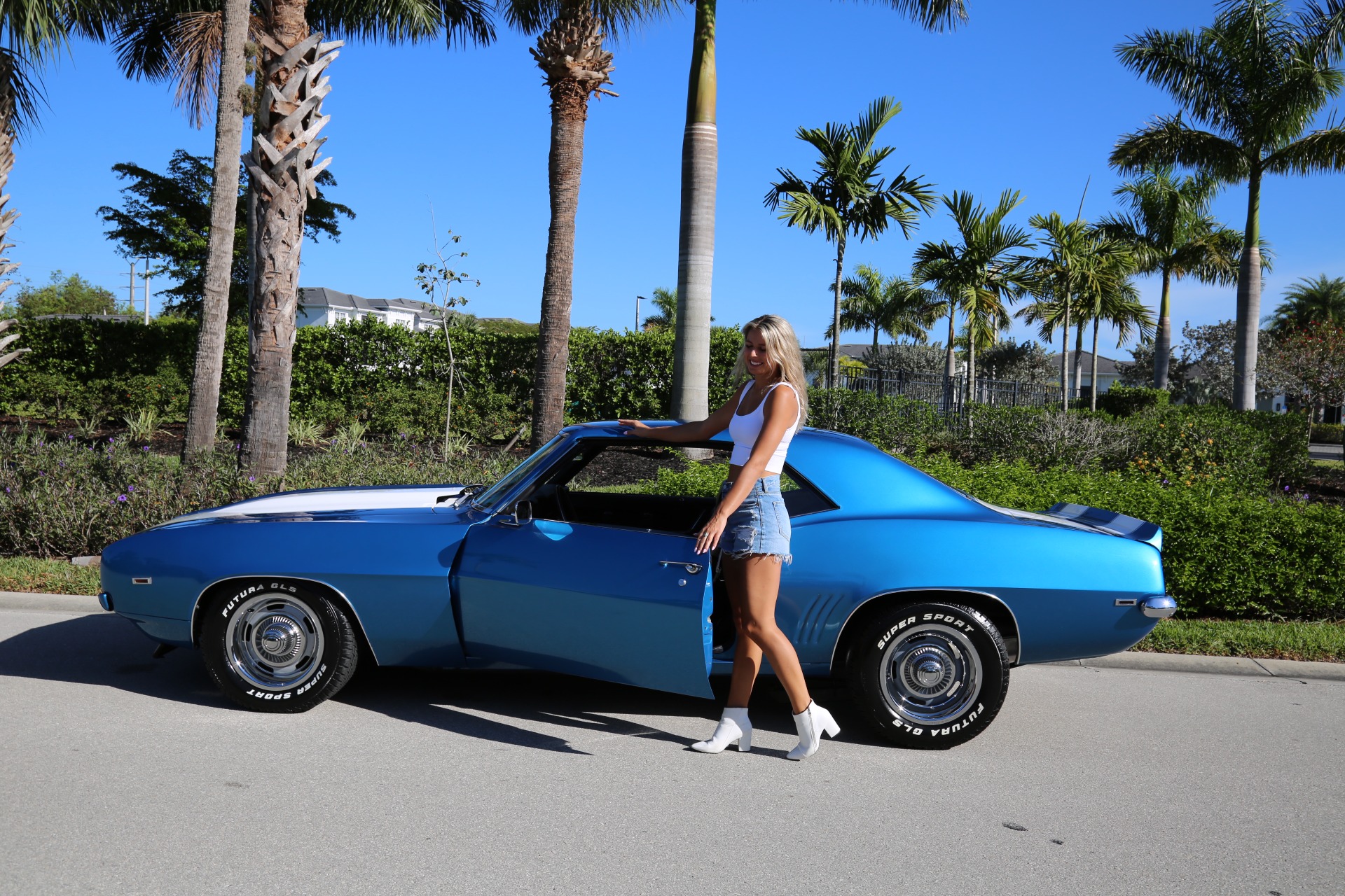 Used 1969 Chevrolet Camaro V8 Auto for sale Sold at Muscle Cars for Sale Inc. in Fort Myers FL 33912 5