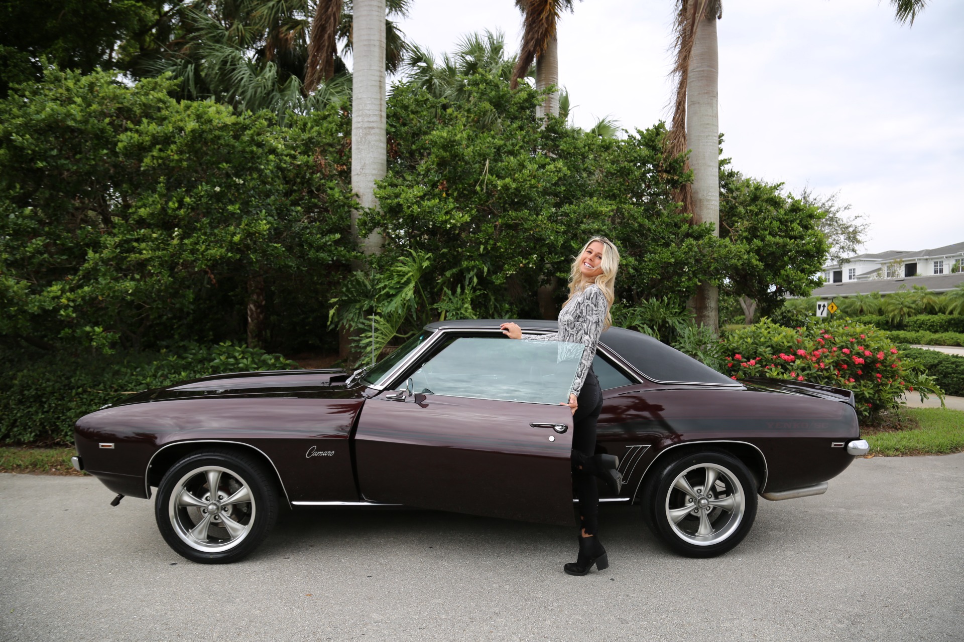Used 1969 Chevrolet Camaro V8 4 Speed Manual for sale Sold at Muscle Cars for Sale Inc. in Fort Myers FL 33912 3