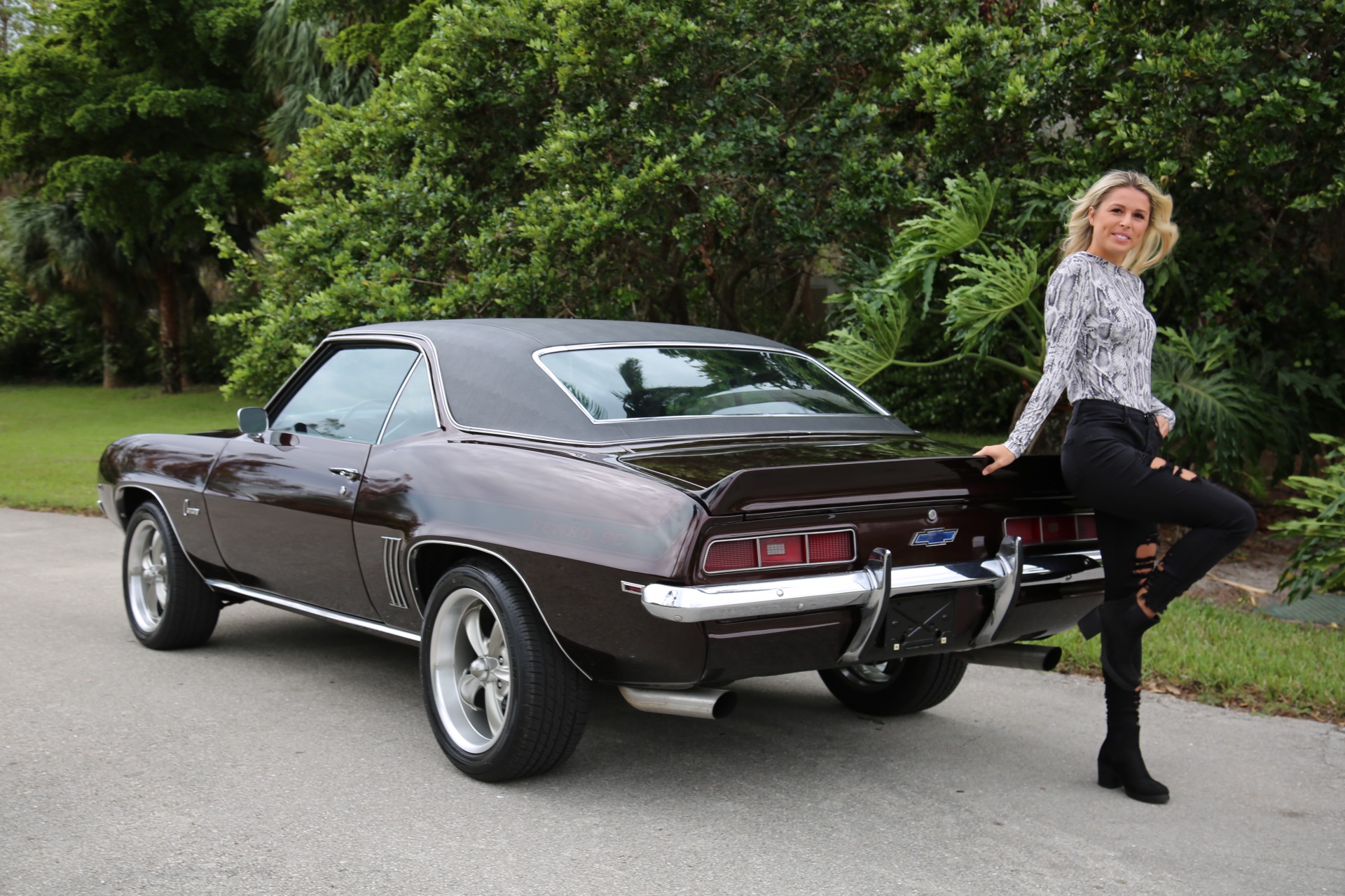 Used 1969 Chevrolet Camaro V8 4 Speed Manual for sale Sold at Muscle Cars for Sale Inc. in Fort Myers FL 33912 5