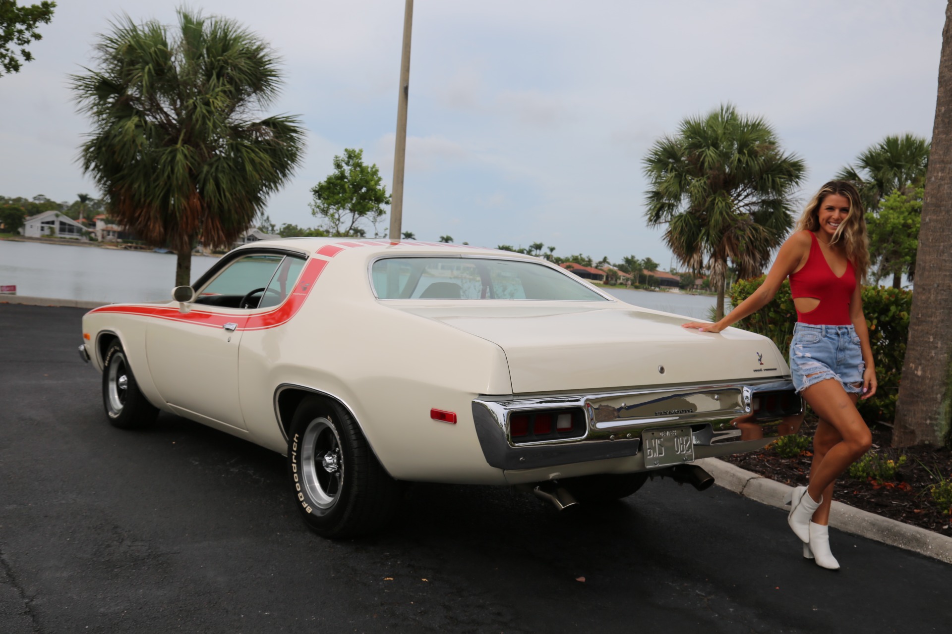 Used 1974 Plymouth Road Runner V8 Auto for sale Sold at Muscle Cars for Sale Inc. in Fort Myers FL 33912 8