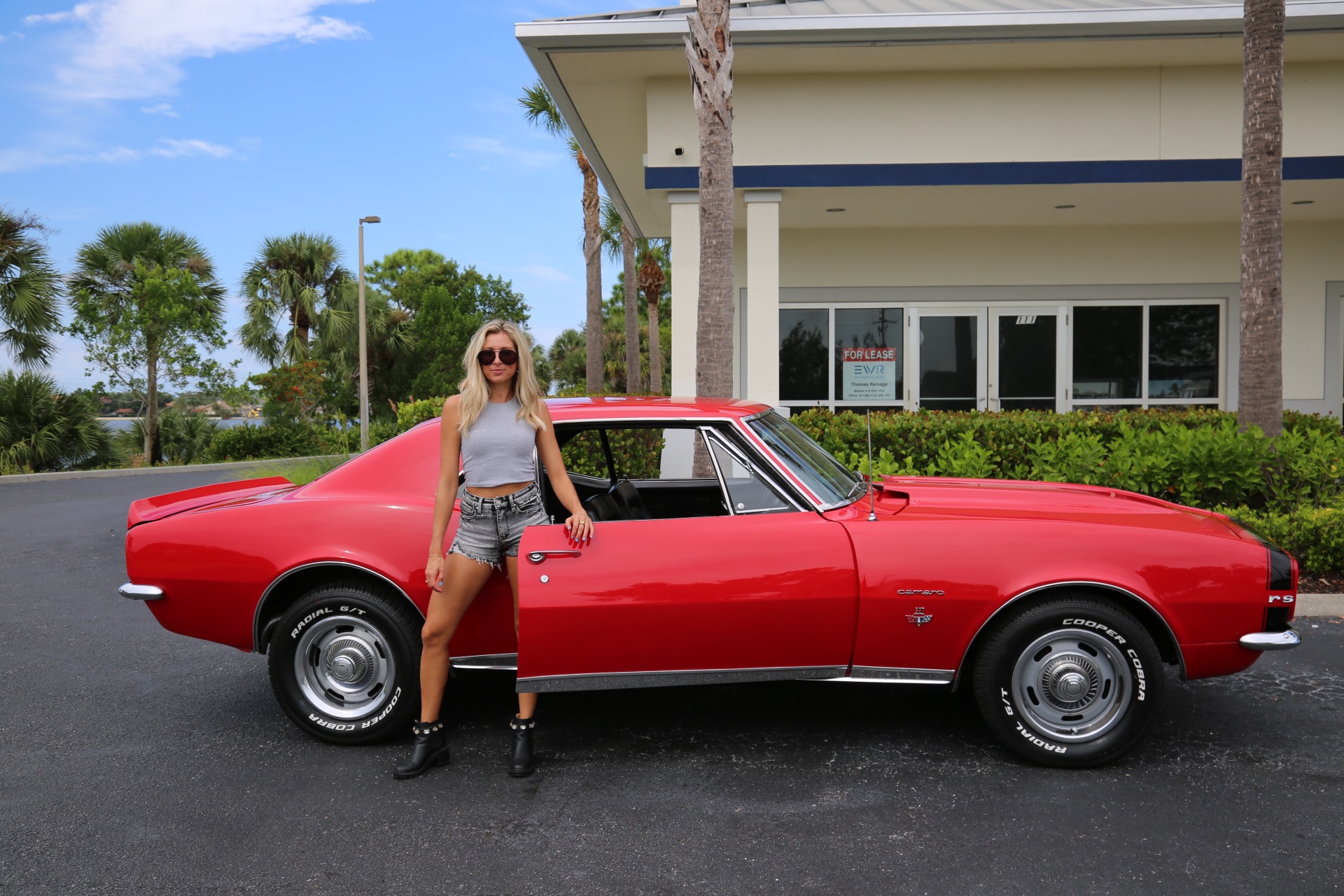 Used 1967 Chevrolet Camaro Rally Sport 327 3 speed Auto for sale Sold at Muscle Cars for Sale Inc. in Fort Myers FL 33912 5