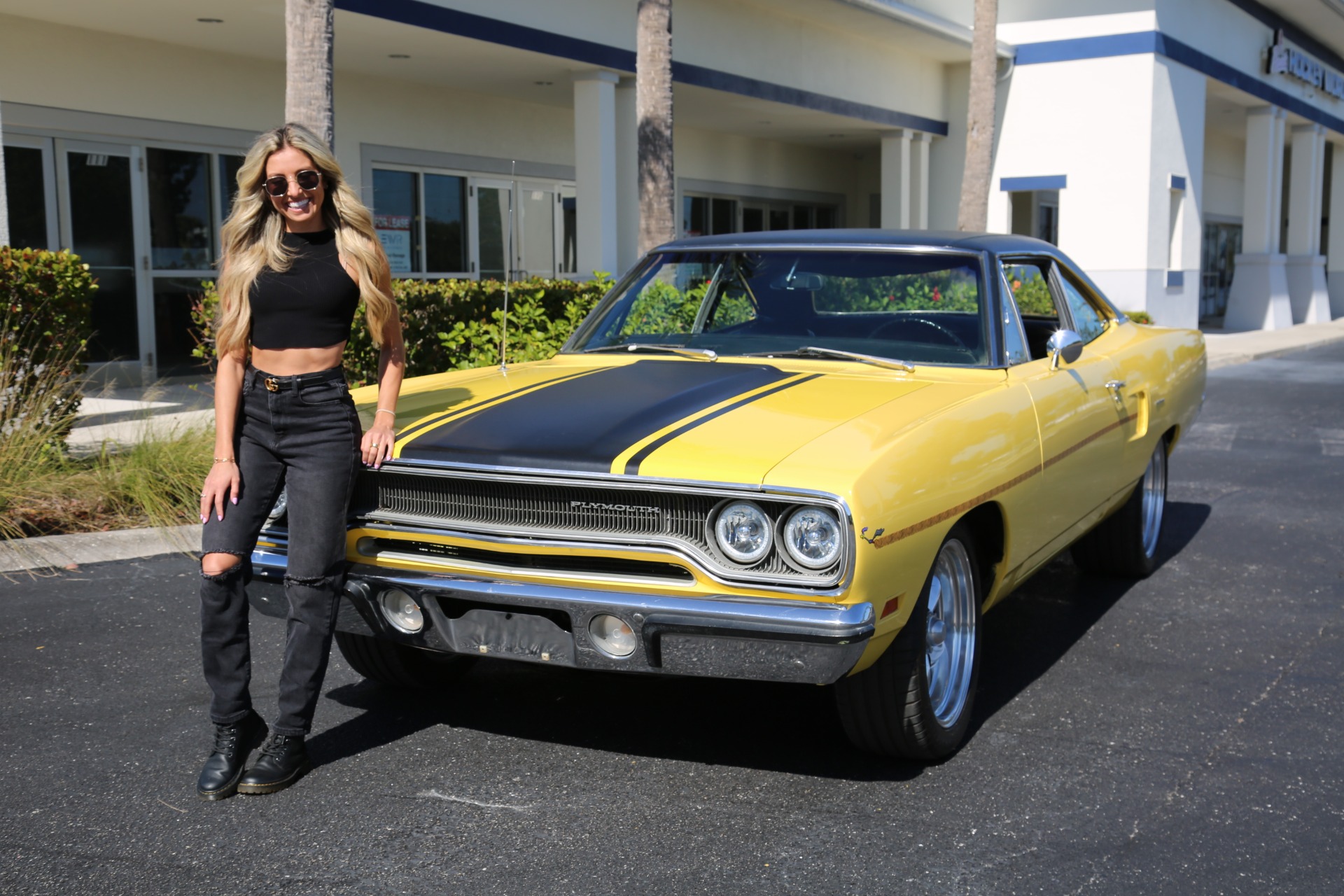 Used 1970 Plymouth Road Runner V8 Auto for sale Sold at Muscle Cars for Sale Inc. in Fort Myers FL 33912 3