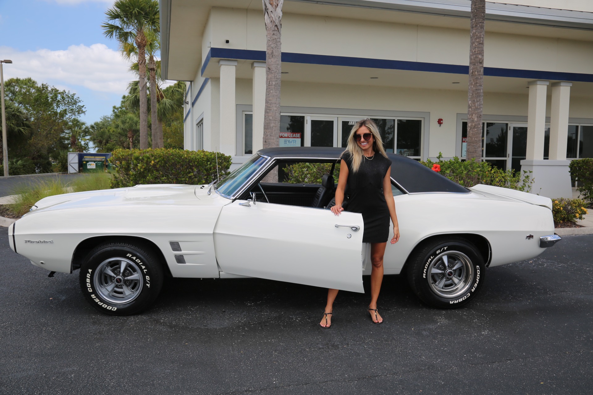Used 1969 Pontiac FireBird V8 4 speed Manual for sale $33,500 at Muscle Cars for Sale Inc. in Fort Myers FL 33912 5